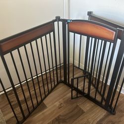 Carlson Deluxe Flexi Walk-Thru Dog/Cat/Baby Gate