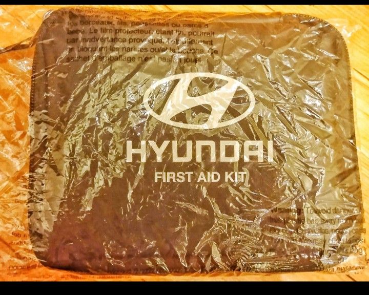 Hyundai First Aid Kit. 
Genuine Parts
Jof73 au000 20
1pc(s) fe07 l087