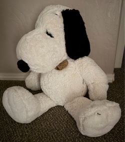 Hallmark Jumbo 40 in Snoopy Plush