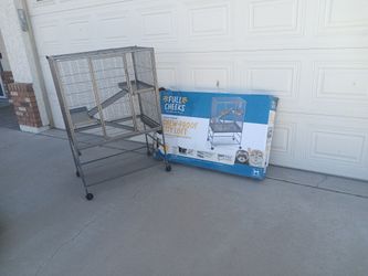 Full Cheeks Chew-Proof City Loft