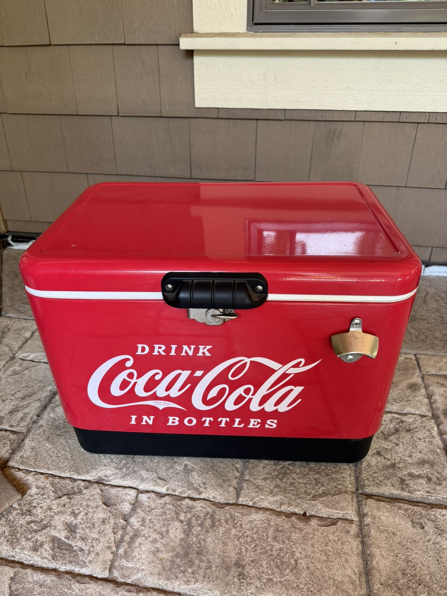 Coca-Cola Beverage 85-Can 54QT Cooler Red Insulated