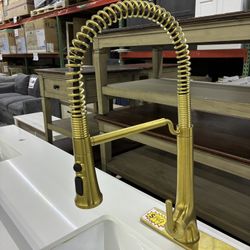 Brushed Gold Commercial Style Pull-Down Kitchen Faucet