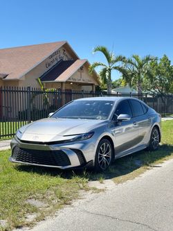 2025 CAMRY SE