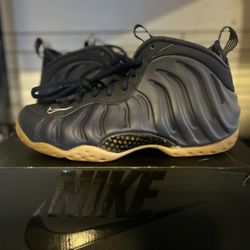 Nike Air Foamposite One Midnight Navy Sz9