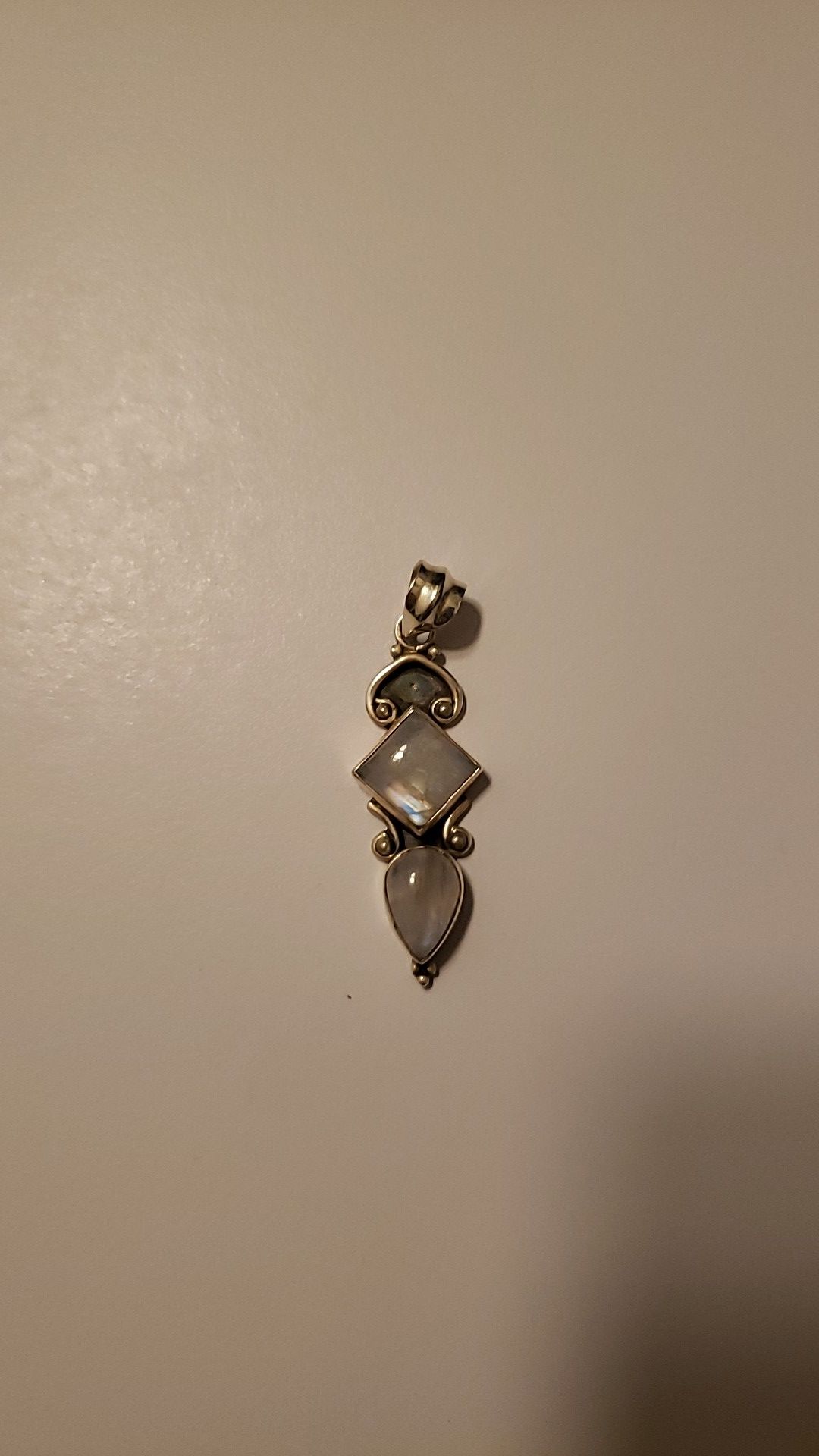 sterling silver moonstone pendant