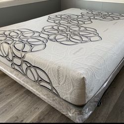 Full Sky Comfort Bamboo Cool Gel Memory Foam Mattress!!