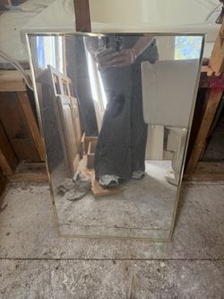 In The Wall Medicine Cabinet