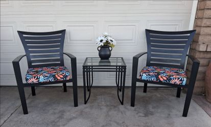 Metal Patio Set With NEW Cushions