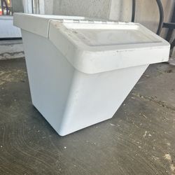 Large Container With Lid 