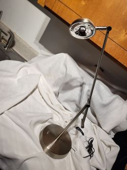 Desk lamp