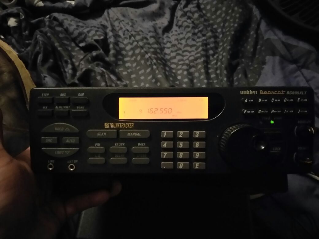 Police scanner Uniden bearcat bc895XLT TRUNK TRACKER police,weather scanner