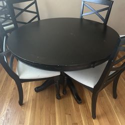 Dark Wood Round Dinning Room Table And 4 Chairs 