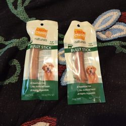 Dog Treats: Bully sticks