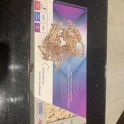 New Marvel Run 3 D Puzzle