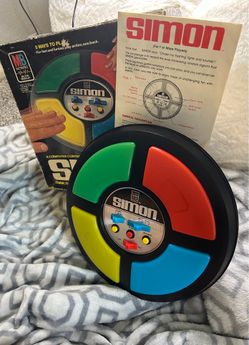Vintage Original Milton Bradley Simon Electronic Memory Game w/ Box & Manual