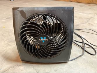 Vornado 573 Compact Flat Panel Air Circulator