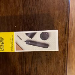 3.6v Cordless Screwdriver … Nuevo 