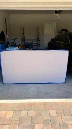 Molecule Twin XL Memory Foam Mattress