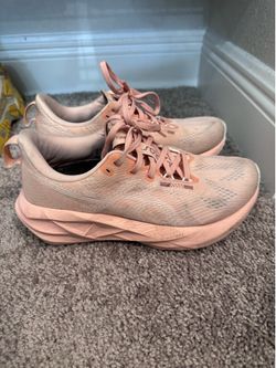 ASICS novablast 5