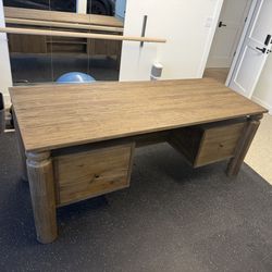 Executive Office Desk - Pine Wood