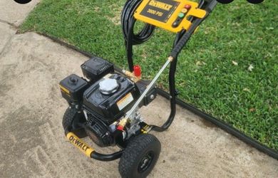 Dewalt 3600 PSI pressure washer