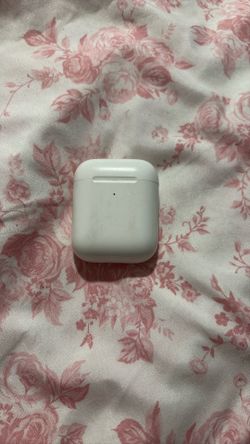 Apple AirPods 2nd Generation – Great Condition, Charger & Case Included