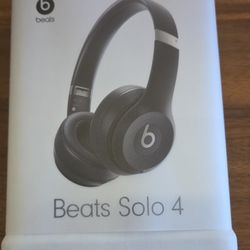 BEATS SOLO 4