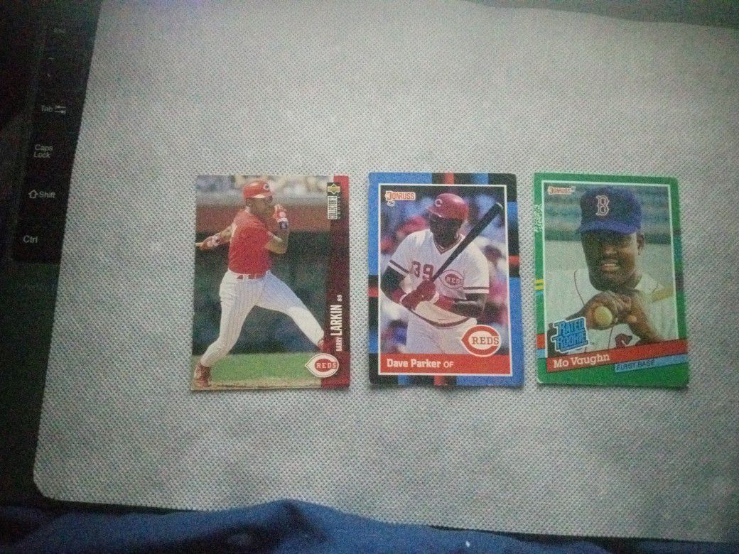 2 Base Ball Cards