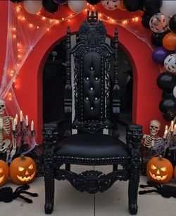 Halloween throne chair