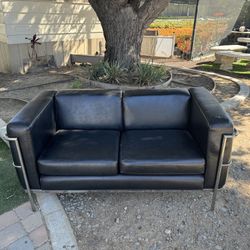 Vintage Couch Black 