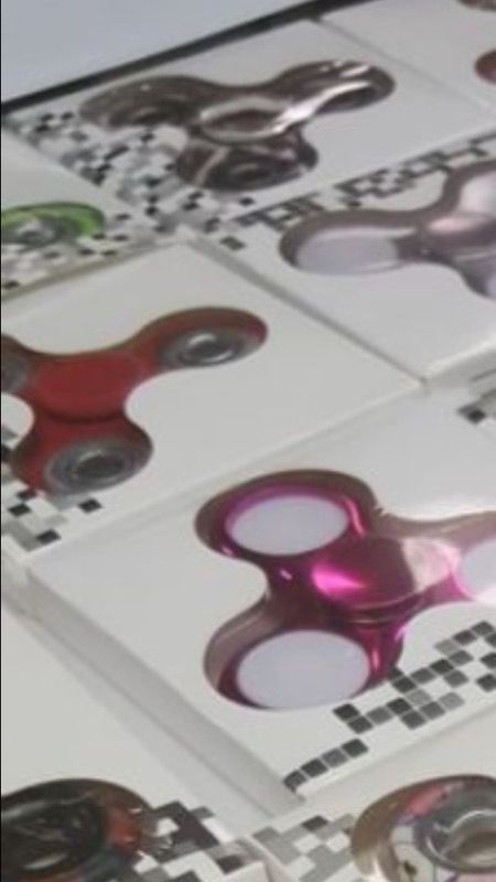 Hand spinner