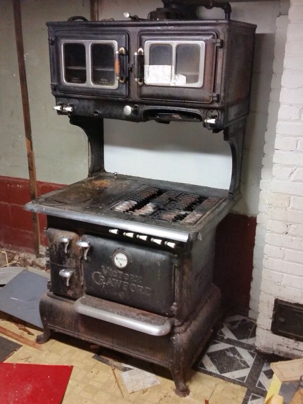 Victory Crawford antique stove -year 1917