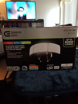 2 Flood lights in 2 separate boxes with hardware