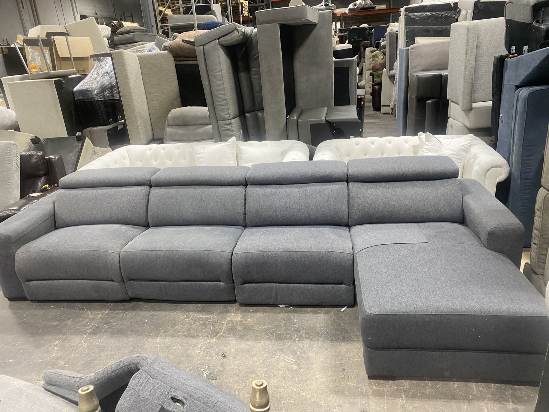 Macys Brand Nevio Reclining Sectional $650