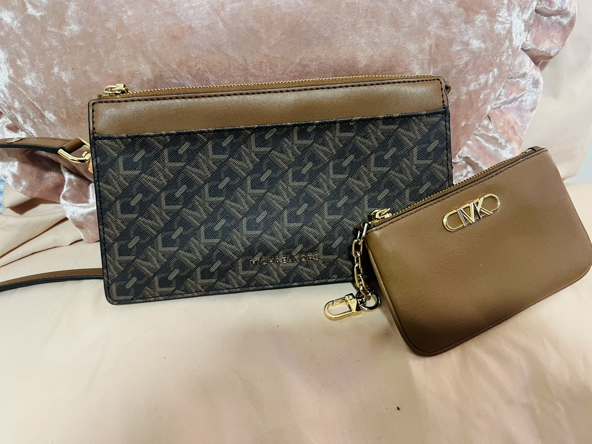 Micheal Kors Small Cross Body And Wallet Pouch