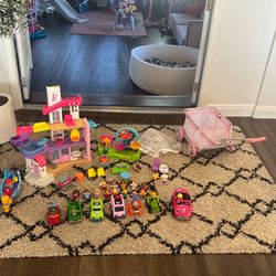 Little People Mega Bundle – 25 Figures, Vehicles, Playset & Storage (Excellent Condition)