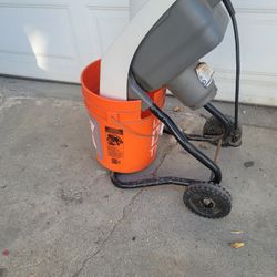 Shredder/  Chipper Electric 110v