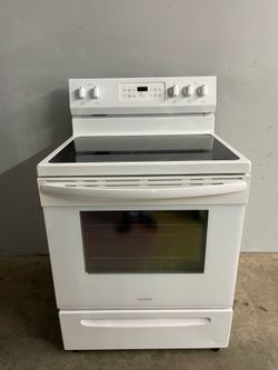 Frigidaire White Stove ‼️60 Day Warranty‼️