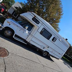 1987 Ford E-350