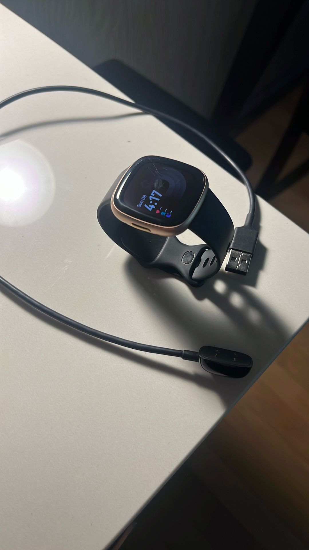 ⌚️🏃🏽♂️Fitbit Versa 3 $45– Good Condition - Charger Included $45 OBO