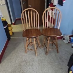 2 Table Chairs Swivel 