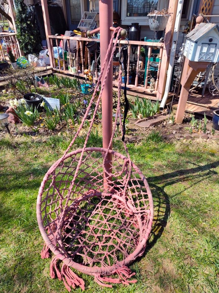 Sturdy Macrame Hanging Swing, Burgundy