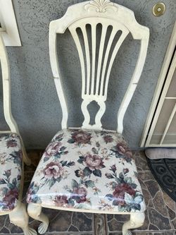 Kitchen table and cabinet(6chairs)