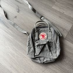 Fjallraven Kanken Crossbody Gray