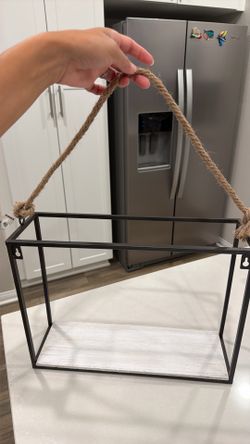 Decorative shelf