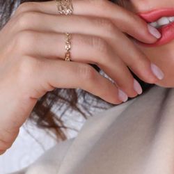 Size 8 14k Gold Chain Link Ring By  Bony Levy