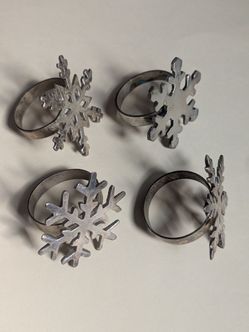 Set of 4 Snowflake silver plate Napkin Rings