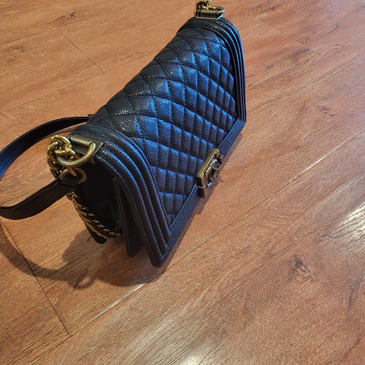used chanel crossbody handbag
