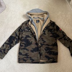  Tampa Bay Bucs Camo Darius Rucker Jacket Sz Medium 