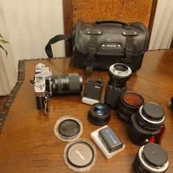 Bundle Minolta Camera Bundle $350